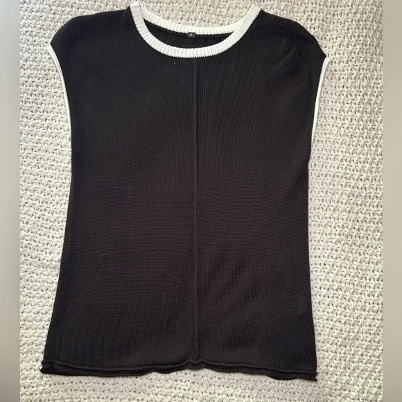 Cap sleeve sweater - Picture 4 of 5